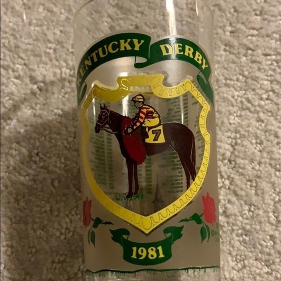 Vintage 1981 Kentucky Derby Glass - Picture 5 of 8